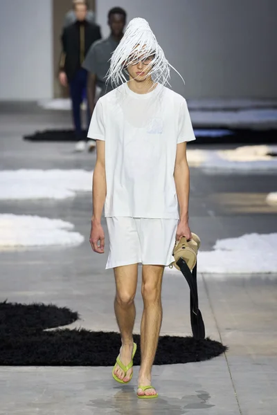 Look 36